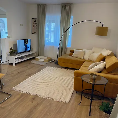 Angyalkert Apartment Balatonszarszo