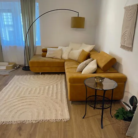 Angyalkert Apartment Balatonszarszo