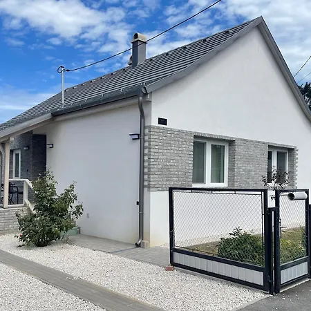 Apartment Angyalkert *